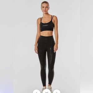 Activewear set - sports bra and leggings